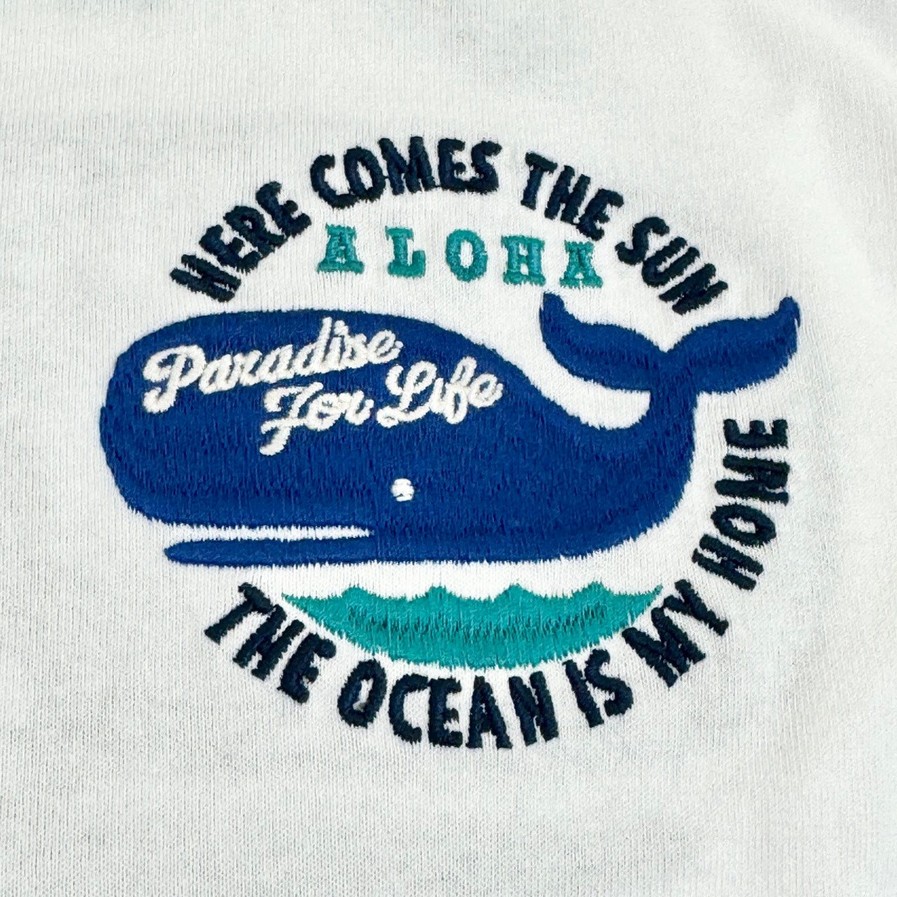クジラ刺繡デザイン 長袖Tシャツ