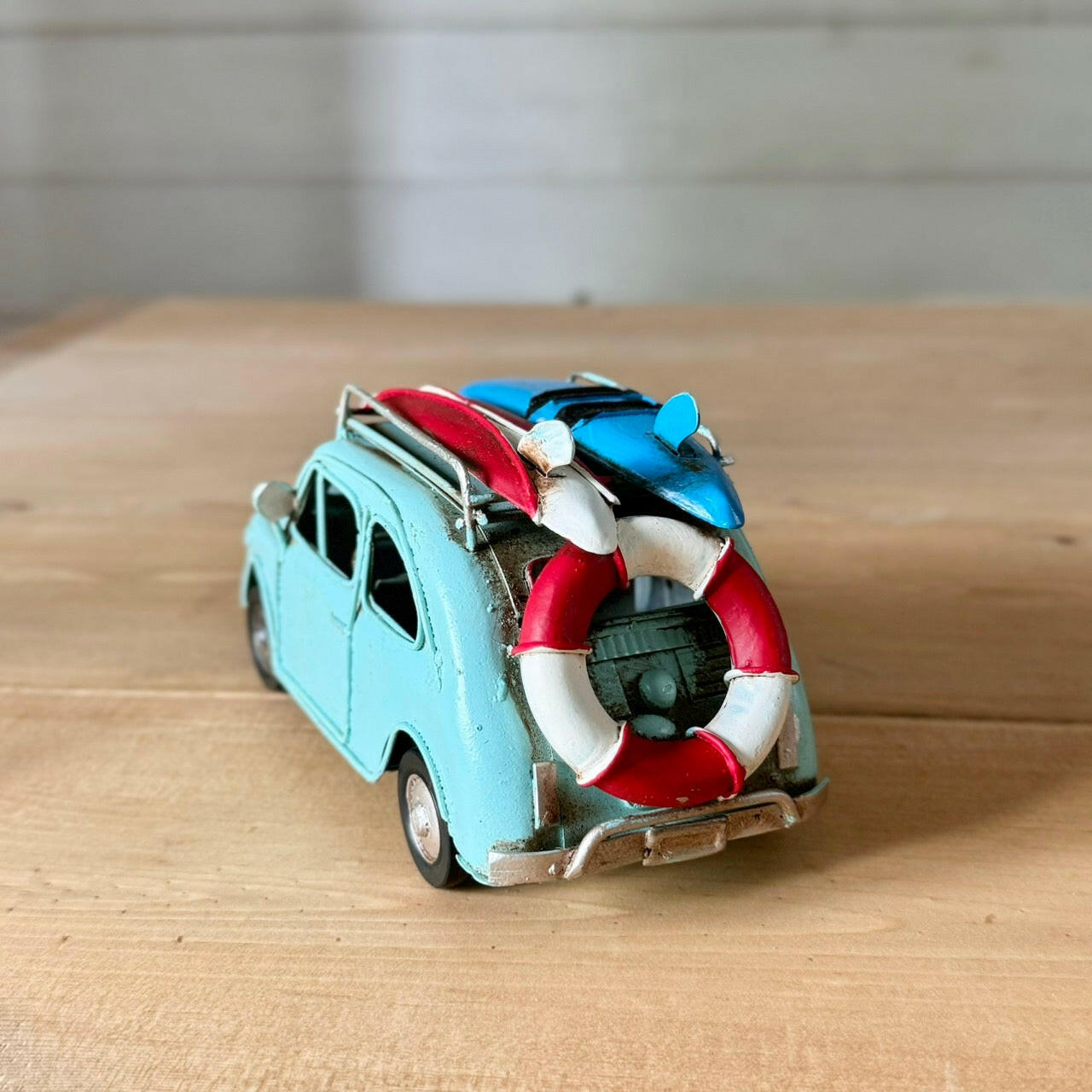 水色の車 サーフボード