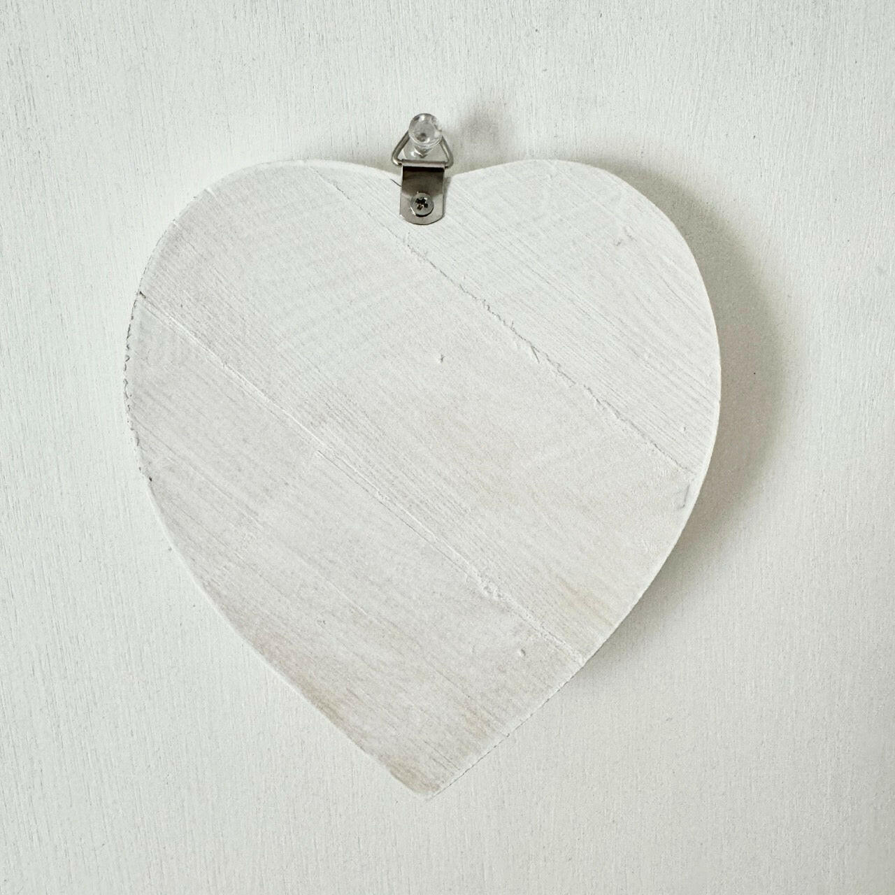 HEART TOILET SIGN PLATE white-bl