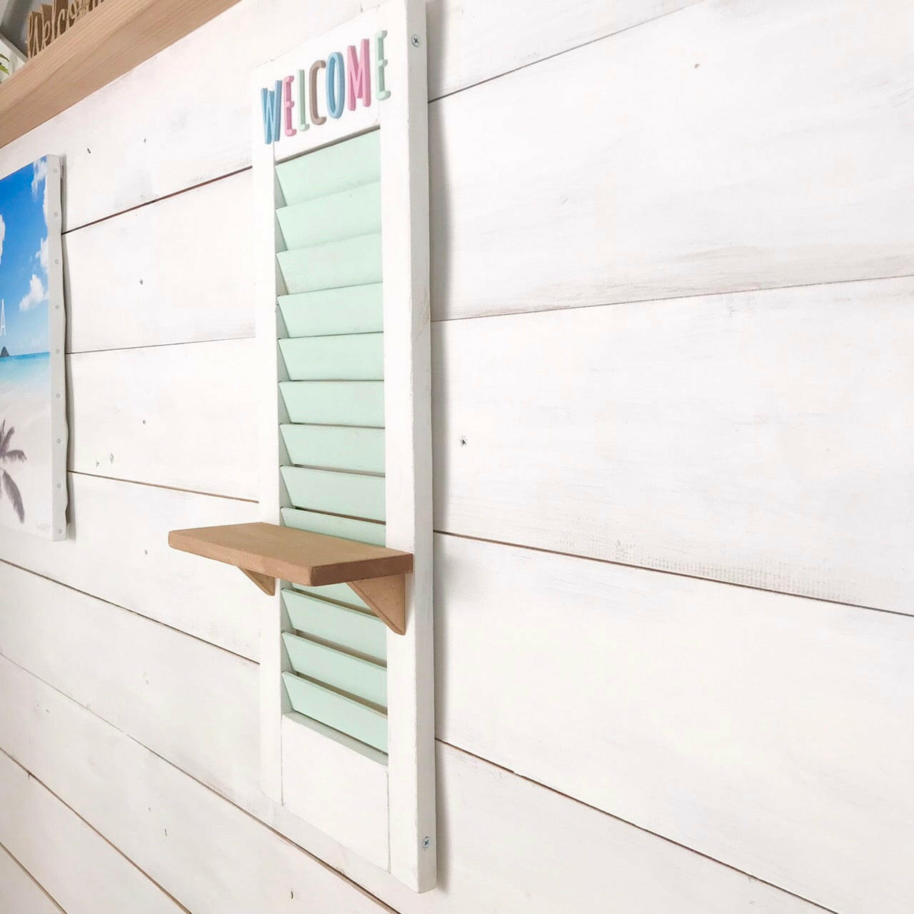LOUVER LATTICE display shelf