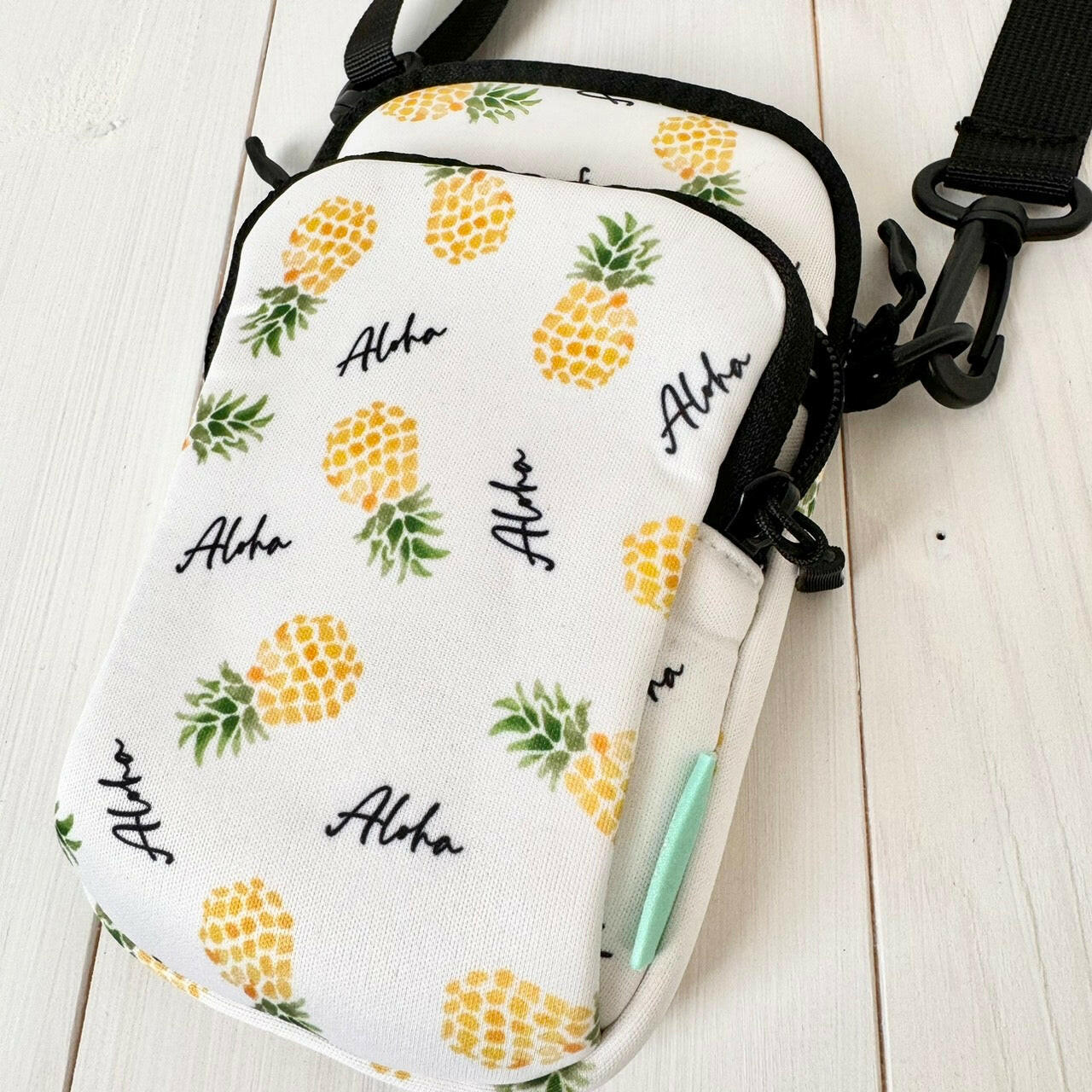 MOBILE MINI SHOULDER CASE PINEAPPLE.