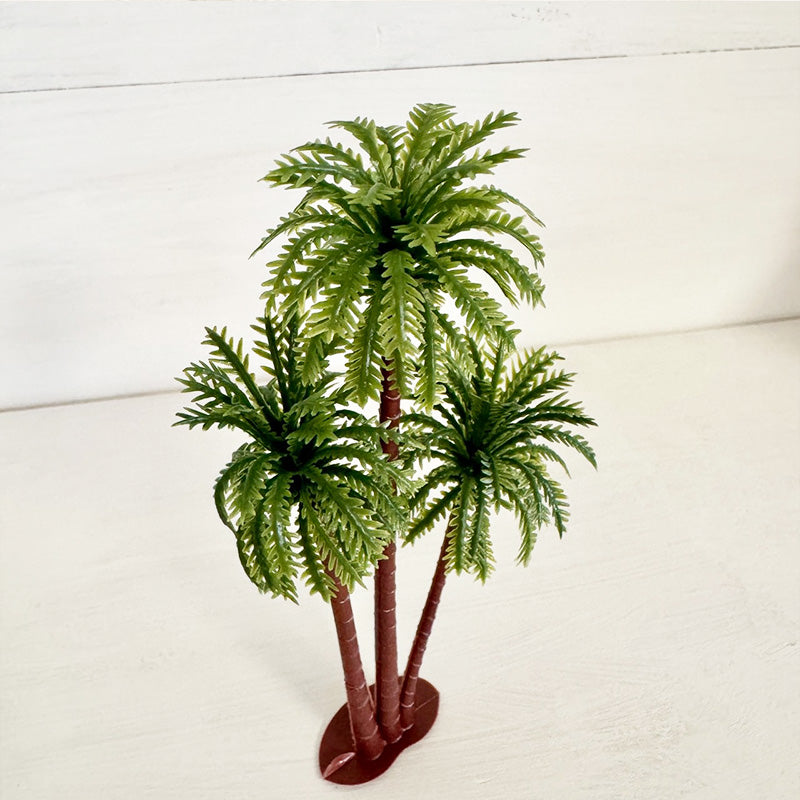 ヤシの木の模型 ジオラマ 南国植物
