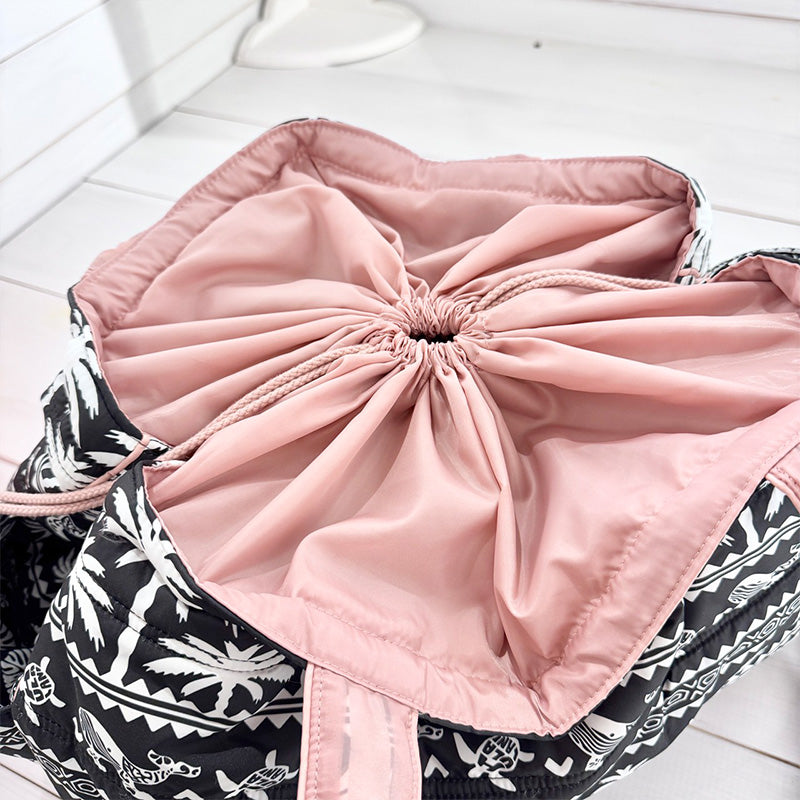 ハワイアン柄の中綿キルティング大容量トートバッグ