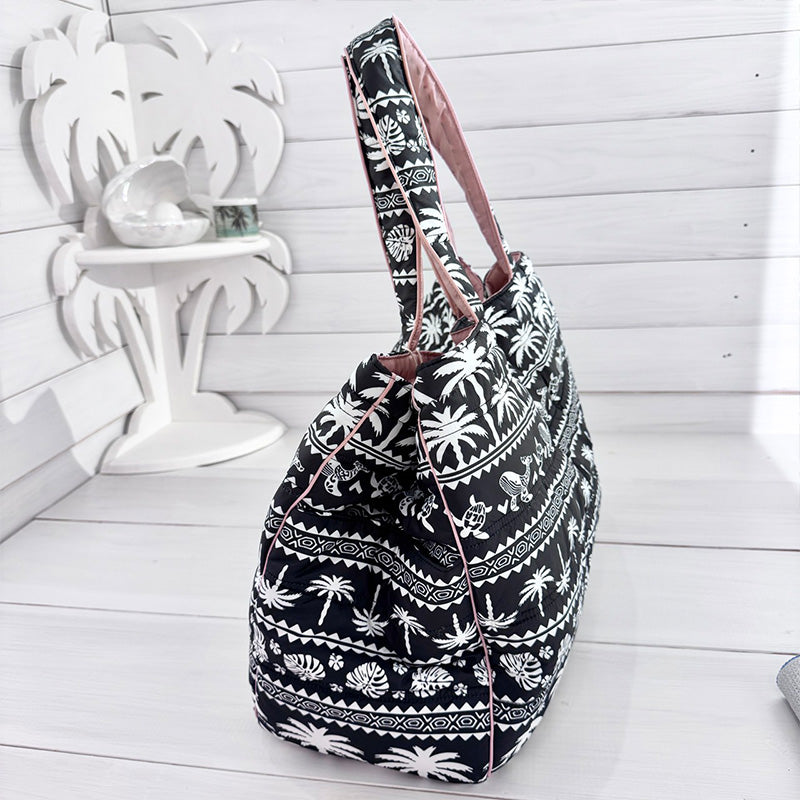 ハワイアン柄の中綿キルティング大容量トートバッグ