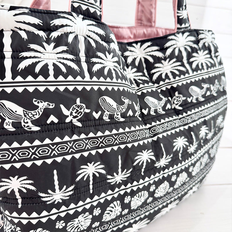 ハワイアン柄の中綿キルティング大容量トートバッグ
