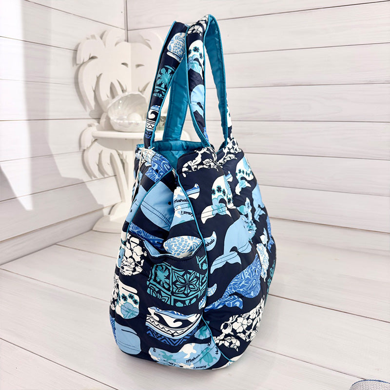 ハワイアン柄の中綿キルティング大容量トートバッグ