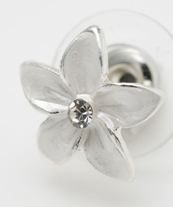 プルメリアの花びら ピアス