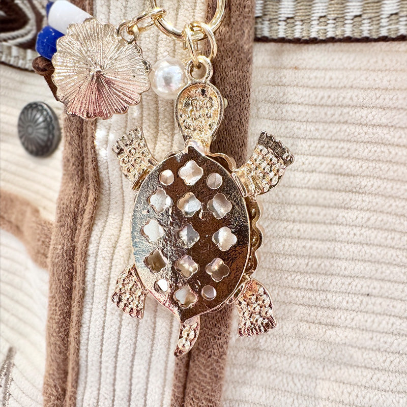 ウミガメのキーホルダー ジュエリー調