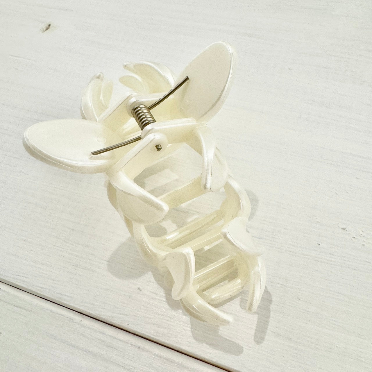 TRIPLE PLUMERIA BARRETTE　PEARL WHITE