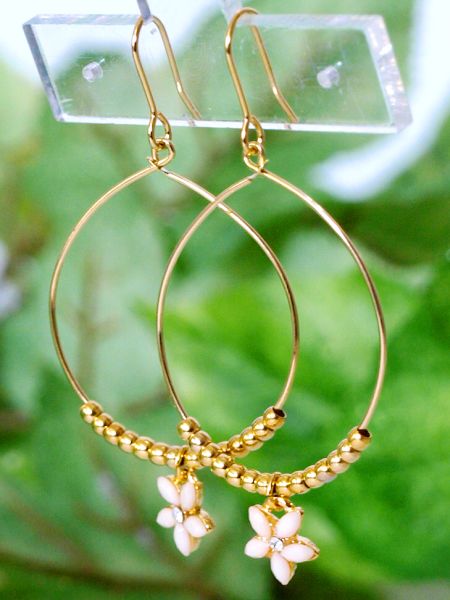 HAWAIIAN HOOP EARRING PLUMERIA  WHITE
