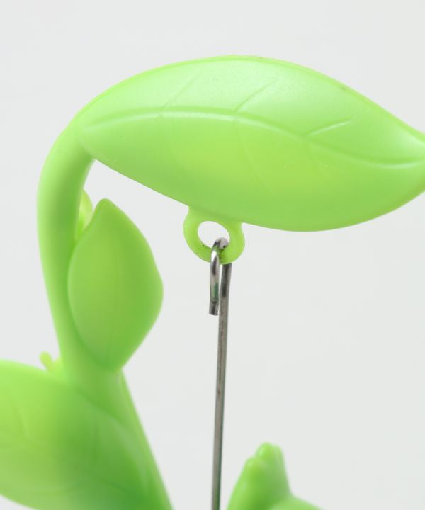 ハンモックでくつろぐホヌが光でゆらゆら動くハワイアンソーラードール