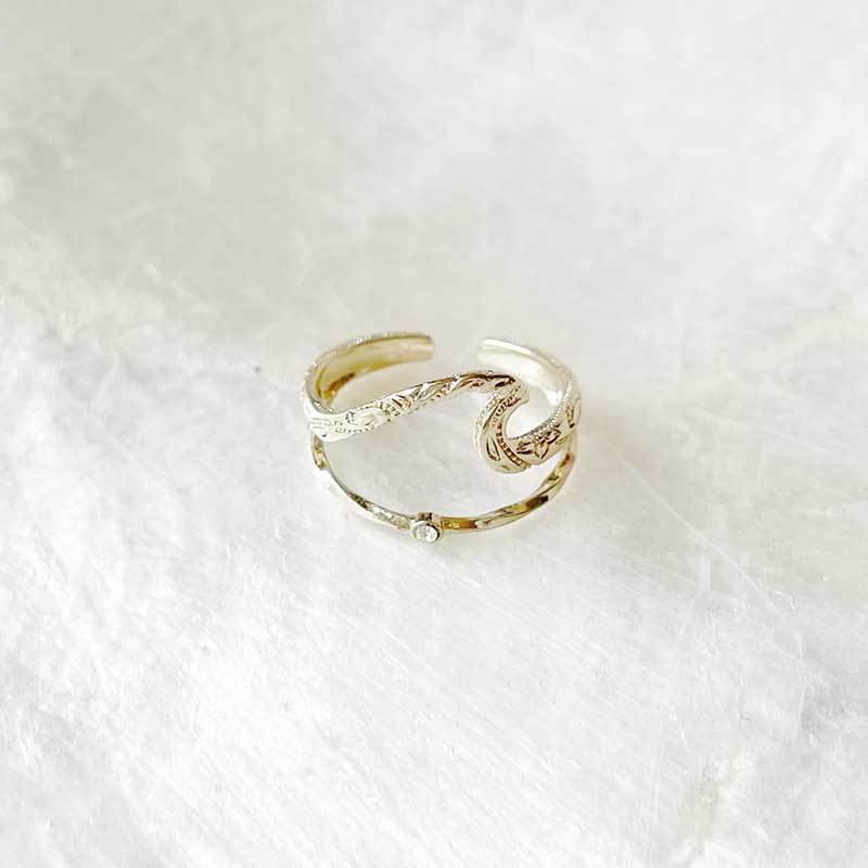 WAVE STONE TOE RING.