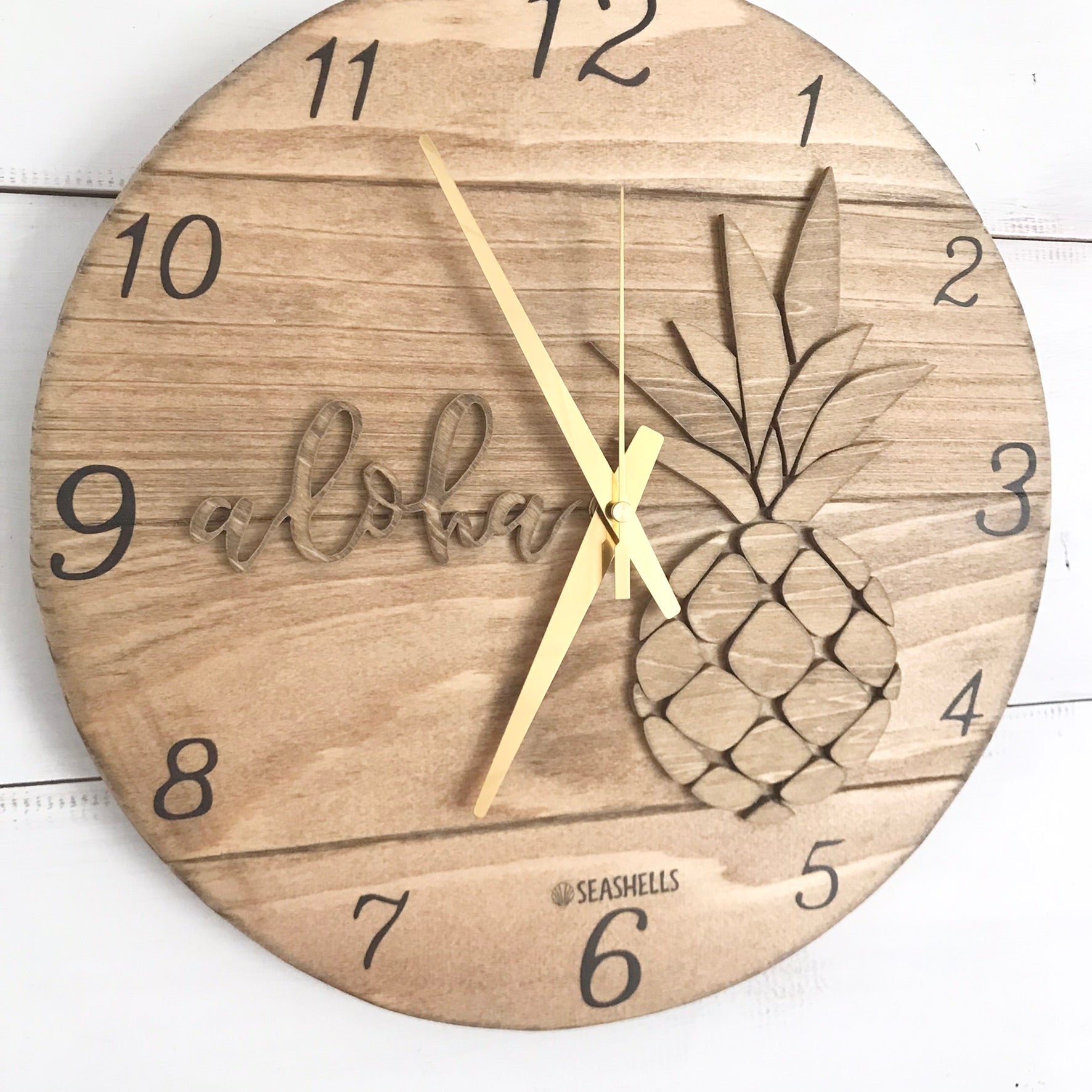 HAWAIIAN CLOCK ALOHA PINEAPPLE